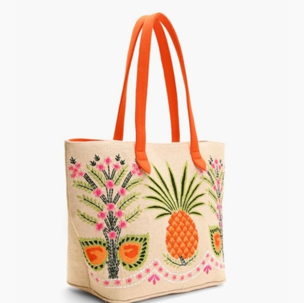 America And Beyond Pineapple Tote - Picture 2 of 3